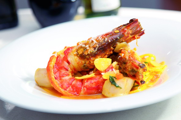 Photo of Linguine with King Prawns and Sea Scallops in Saffron Juice