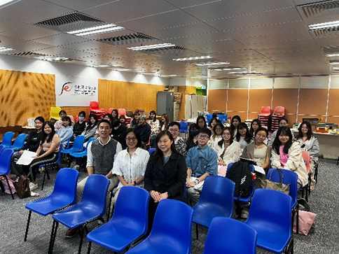 為中文大學學士課程學生舉辦簡介會