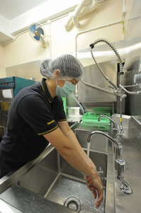 Before handling food and after using toilets, wash hands with liquid soap for at least 20 seconds, rinse thoroughly and then wipe or blow-dry the hands