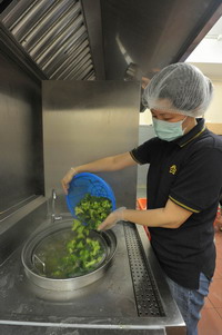 Before cooking, defrost frozen food in a chiller or under running water