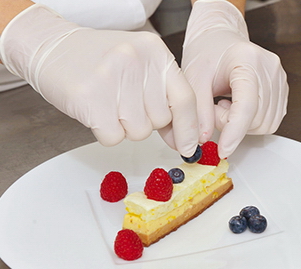 Food handlers should still observe good personal hygiene when wearing glovesv